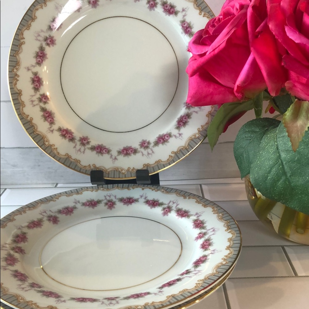 Classic Floral Gold Rim Dinner Plates - Pink Rose Pattern